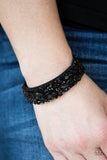 Paparazzi Totally Crushed It - Black ♥ Bracelet