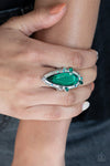 Paparazzi ♥ Sparkle Smitten - Green ♥ Ring